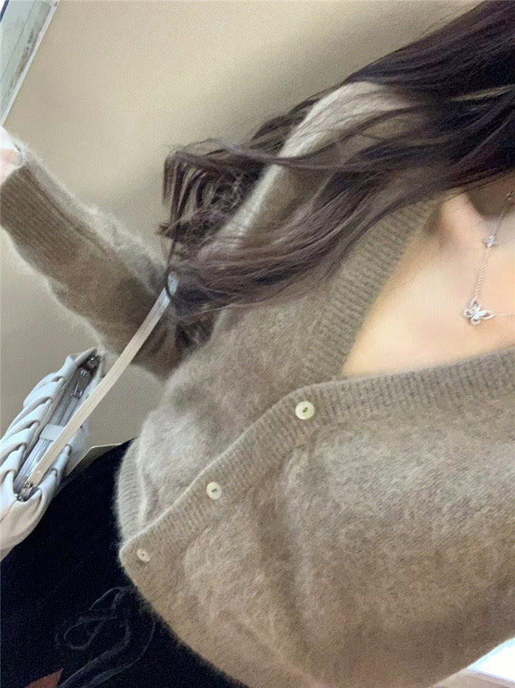 优雅气质女装羊毛衫V领短款插肩袖开衫高级感时尚外套,女装羊毛衫,圣旺供货