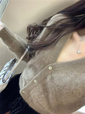 优雅气质女装羊毛衫V领短款插肩袖开衫高级感时尚外套，女装羊毛衫，圣旺供货