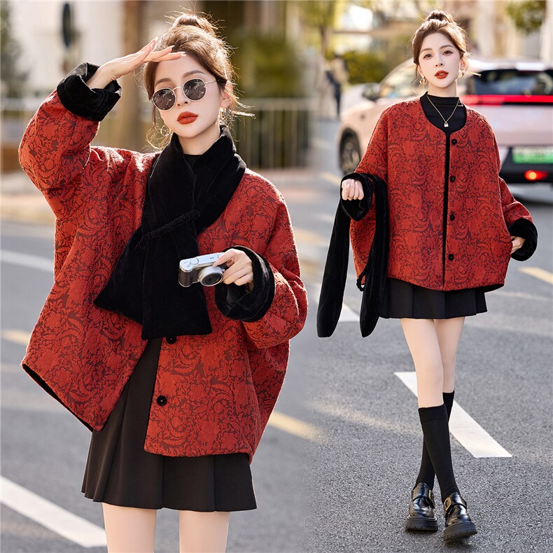 现货。新款时尚流行提花配羽绒围巾羽绒服，女装羽绒服，布芭啦