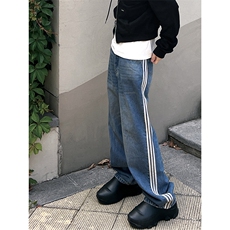 蓝色