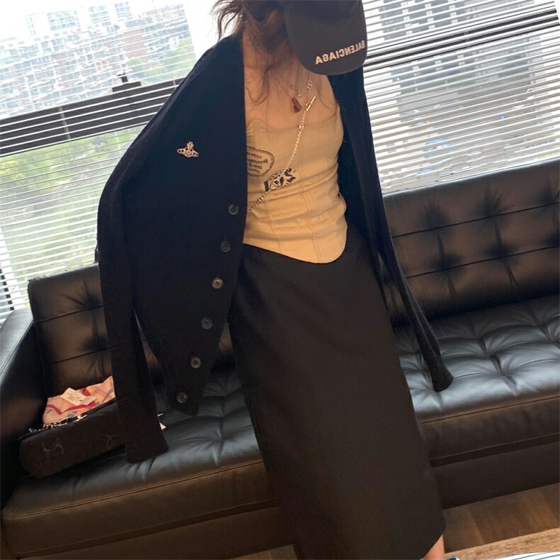 时尚显瘦V领单排扣针织衫优雅百搭长袖毛衣秋季必备单品,针织衫/毛衣,百纯羊绒