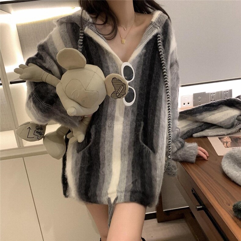 瑟琳连帽马海毛，其它，XTZ style