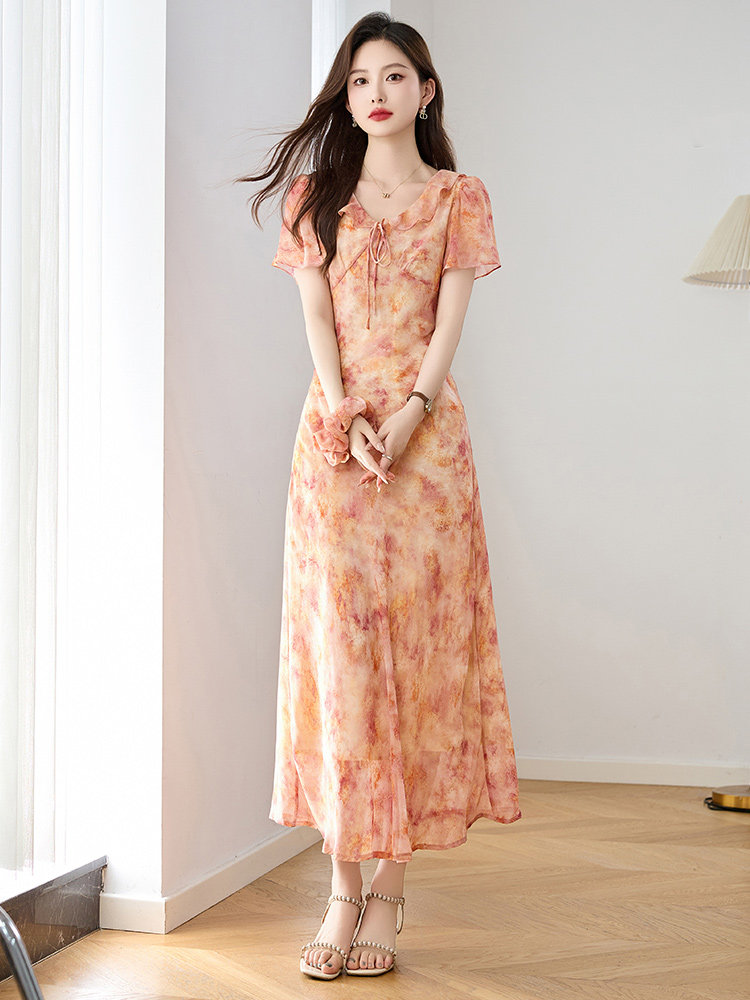 2025早春夏新款温柔甜美风小飞袖碎花连衣裙女小众气质修身荷叶边,女装连衣裙,臻衣坊