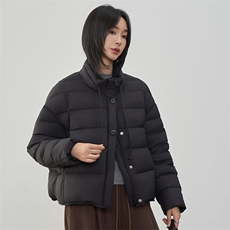 时尚拼色翻领短款羽绒服女2025冬季新款宽松休闲90白鸭绒保暖外套，女装羽绒服，阳光伊恋