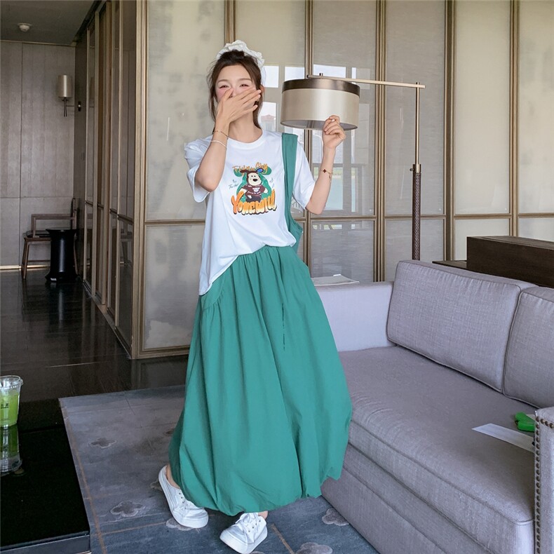 白色卡通短袖绿色半身裙两件套女夏季超火韩系休闲减龄巨好看套装,女装套装/套裙,2C230