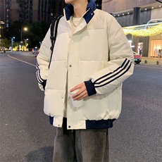 米白色