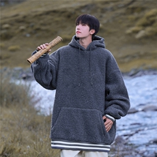 深灰色
