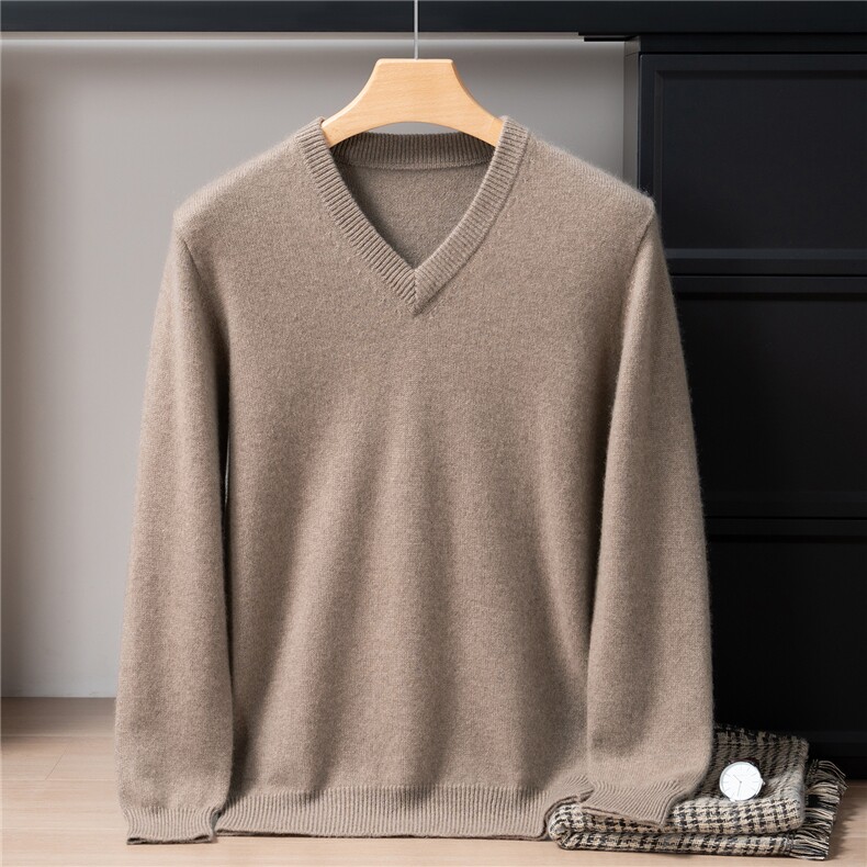 2025年秋季长袖青春流行套头V领时尚百搭通勤，男装针织衫/毛衣，戎禾素