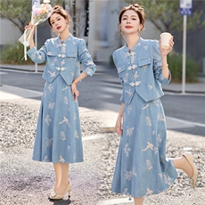 2026春季新款重工刺绣新中式G风流行的漂亮半身裙两件套套装，女装套装/套裙，伊仟回