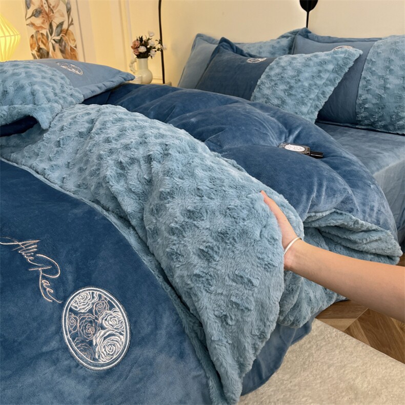 新款全消光全工艺230克牛奶绒兔毛刺绣四件套,女装床品套件,一起卖家纺