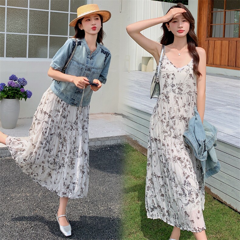法式甜美蝴蝶碎花挂脖连衣裙女夏2025年新款宽松度假气质仙女长裙,女装套装/套裙,纯色衣恋
