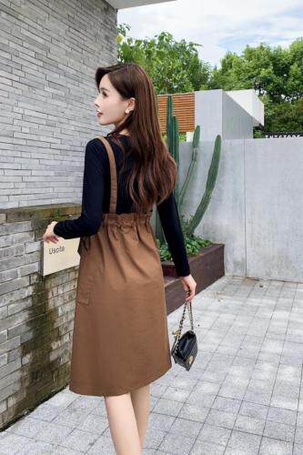 现货供应连衣裙，女装连衣裙，蒙娜迪妮