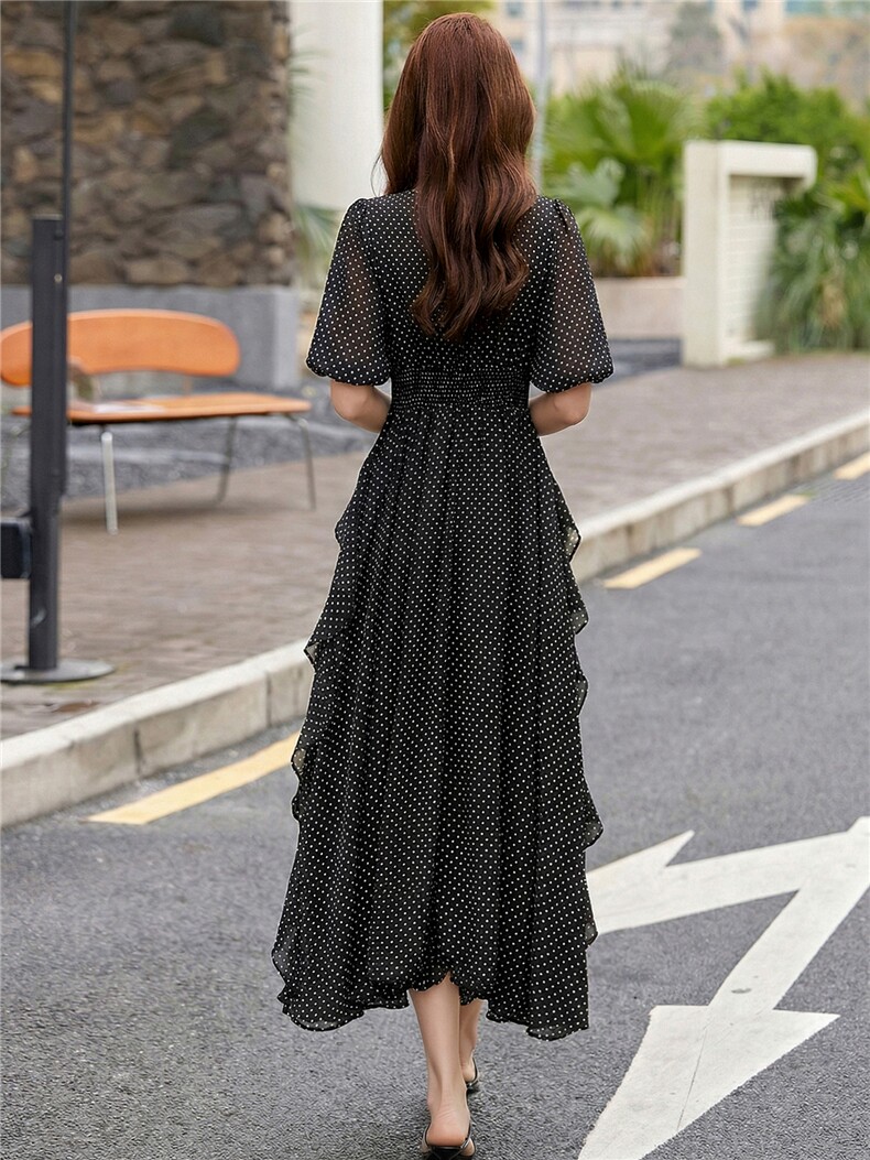 时尚潮流2026年夏季优雅气质V领波点修身连衣裙,女装连衣裙,江南富贵女