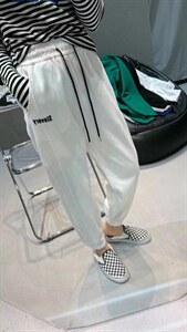 现货 春装新款抽绳字母刺绣卫裤,女装休闲裤,AT(2F)