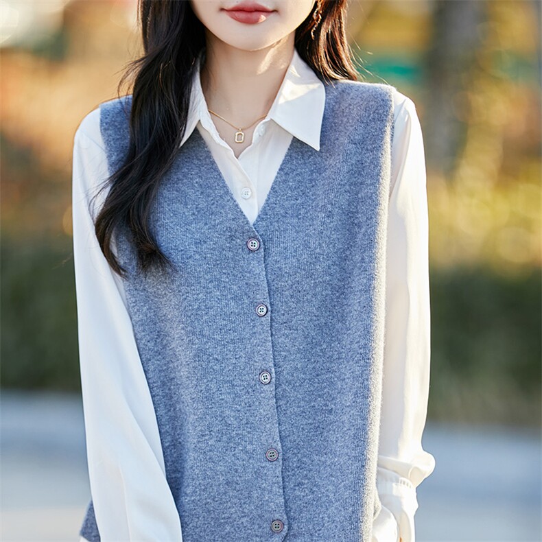 25春秋款纯羊毛针织马甲女V领拉链无袖背心宽松毛衣休闲坎肩上衣，女装马甲，哲奥羊绒