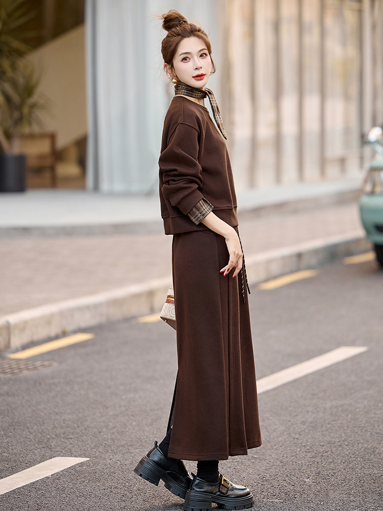 韩版假两件运动风卫衣套装女2025春秋时尚休闲洋气显瘦长裙两件套,女装套装/套裙,姿衣坊