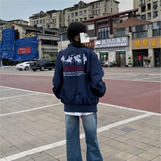 藏青色