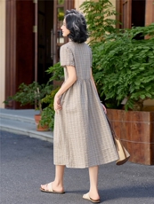 学院风格纹连衣裙女春夏收腰显瘦中长裙格子裙子，女装连衣裙，水衣源