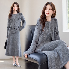 重工艺现货！秋季新款宽松时尚重工艺圆领亮片温柔气质三件套裙女，女装套装/套裙，央宝儿