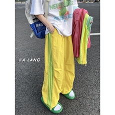 黄色