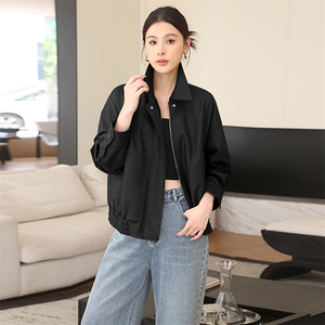 皮衣外套女短款2025春秋新款宽松大码中年妈妈小个子洋气夹克上衣图片