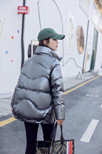 亮皮羽绒服，女装羽绒服，依水云阁