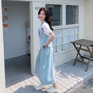 韩系休闲浅蓝色牛仔套装裙2025夏季新款简约马甲T恤半身裙三件套图片