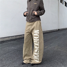 卡其色