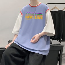 天蓝配白