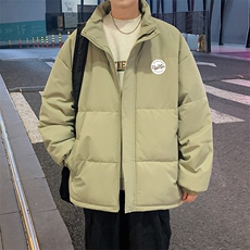 灰绿色