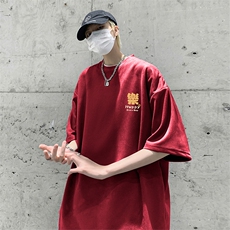 酒红色