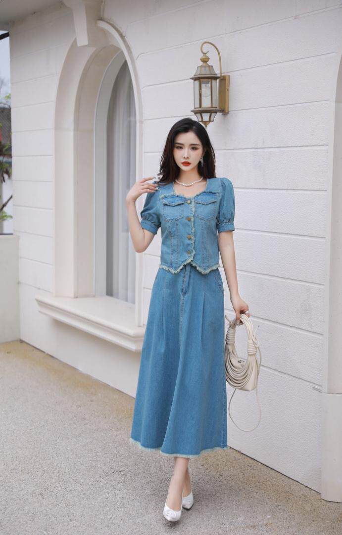 2023年牛仔工艺套裙，其它，贻思茗