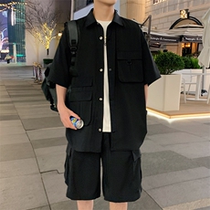 黑色