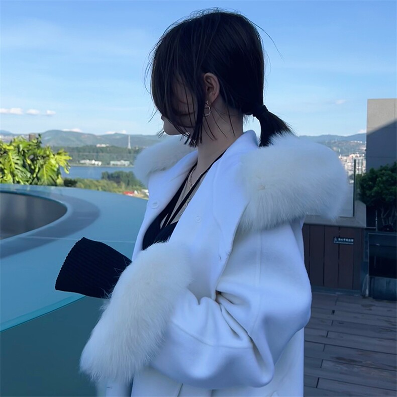 可脱卸狐狸毛领奢华气质双面羊绒大衣女小个子短款连帽毛呢外套,女装双面呢大衣,蒙绒特