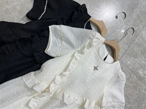 提花面料裙子图片