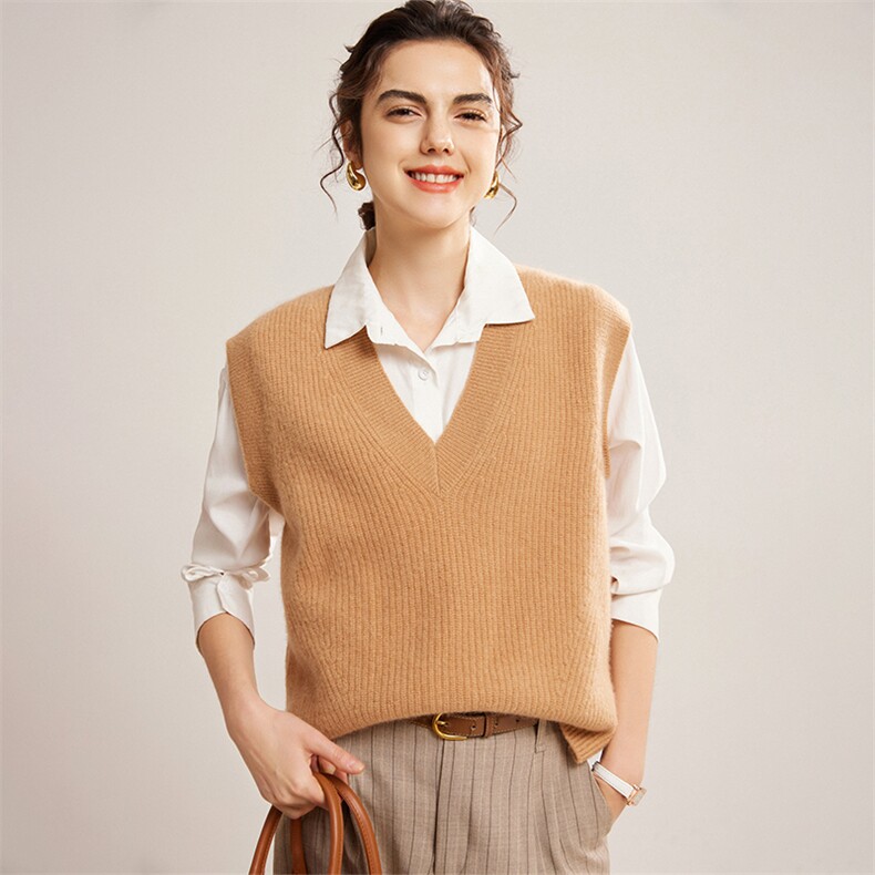 2024秋冬新款山羊绒女士V领羊绒背心马甲，女装马甲，镁纯羊绒
