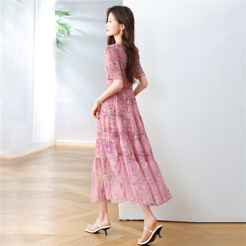 女士连衣裙2025年夏季新款时尚减龄休闲百搭修身显瘦碎花中长裙子,女装连衣裙,布芭啦