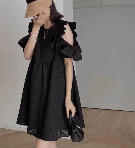 韩版木耳边露肩连衣裙，女装连衣裙，玩美