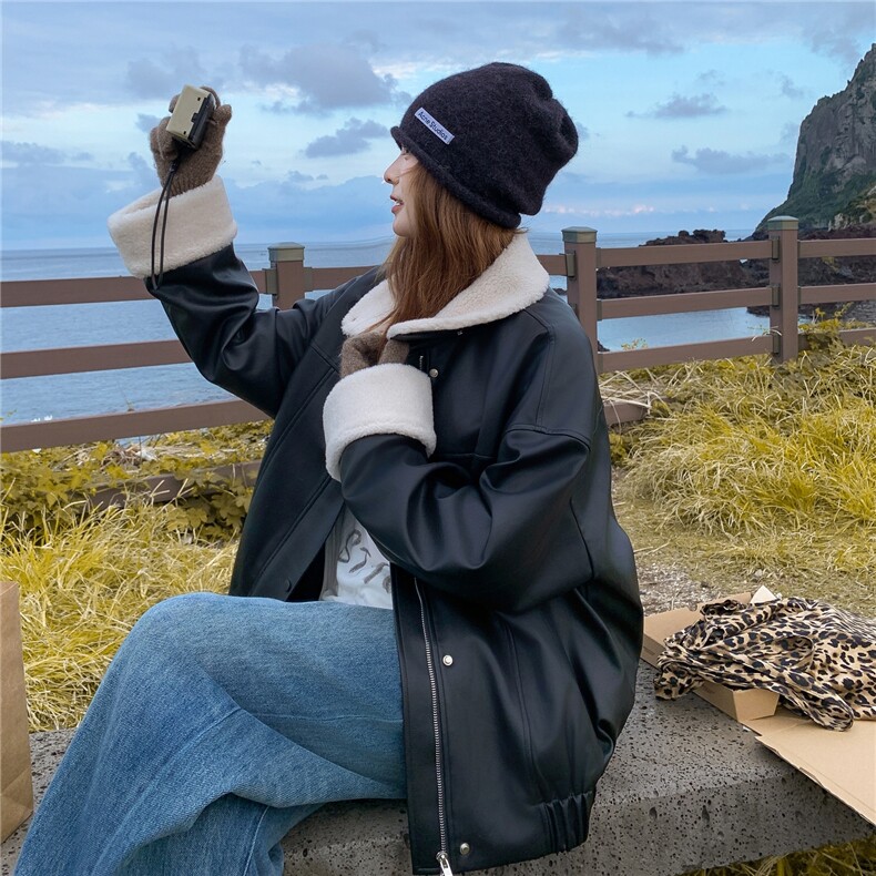 美式复古羊羔毛拼接翻领皮衣外套女短款加绒加厚皮毛一体机车棉服,女装短外套,2C177