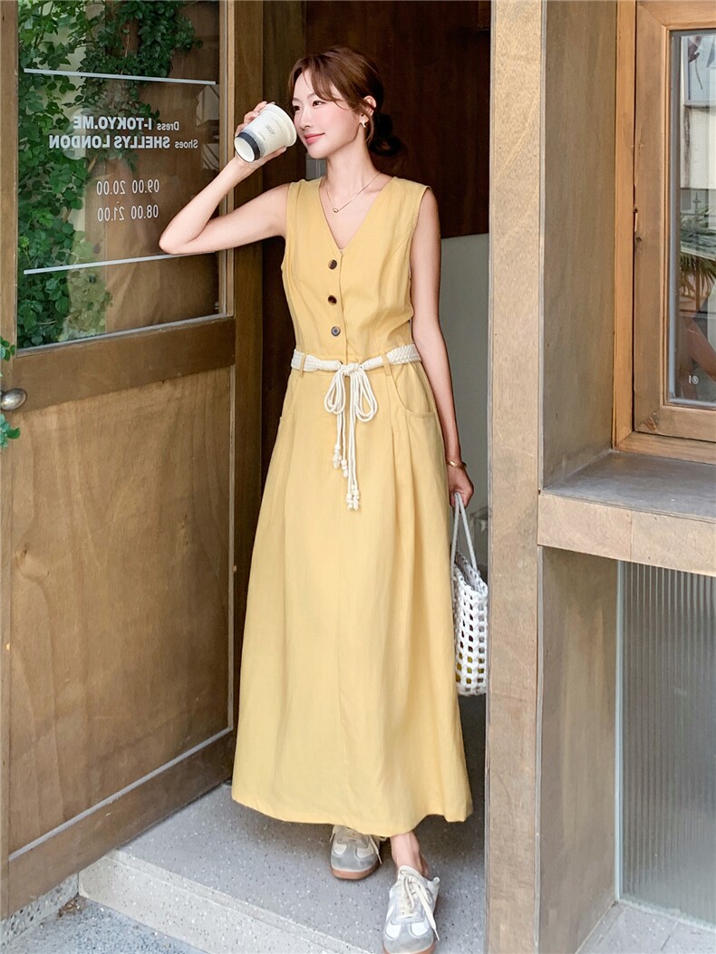 韩系简约白色无袖连衣裙2025夏季新款超好看高级感气质显瘦长裙女,女装连衣裙,尚娜萱
