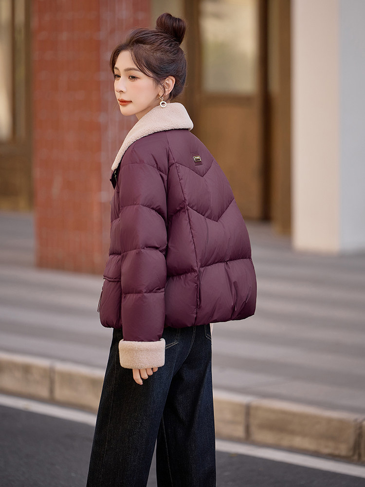 90绒。三年不下架。时尚羊羔毛拼接翻领短款羽绒服外套,女装羽绒服,E百度