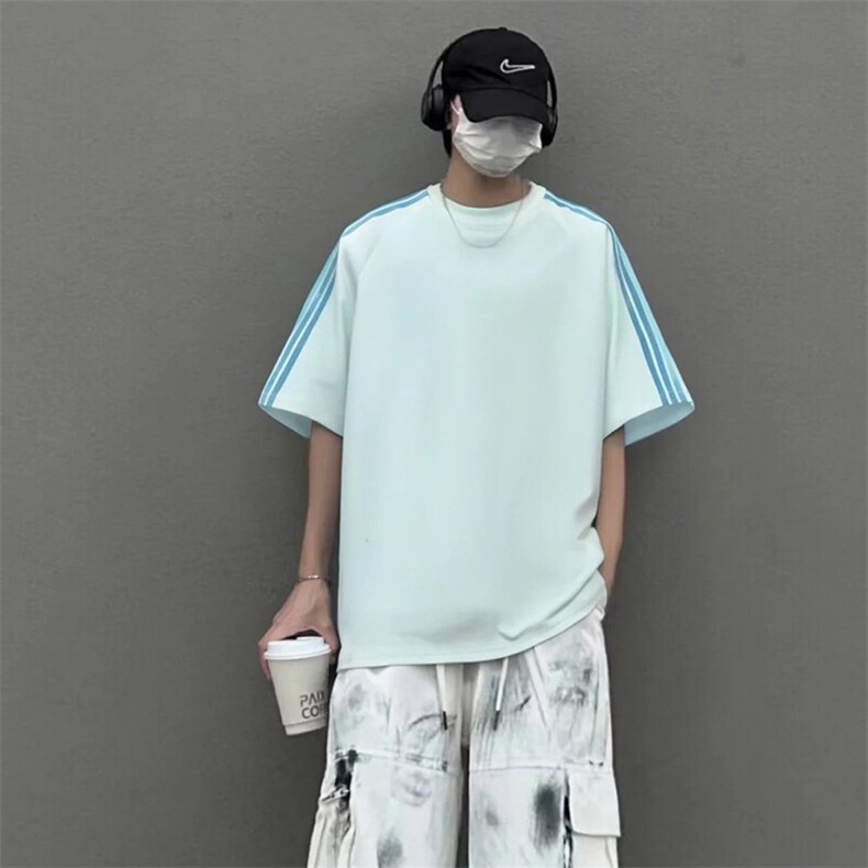 抖音得物品质二开240克宽松纯棉美式潮牌印花三条杠中性风短袖T恤,男装T恤,电商A486-1