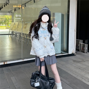 1506-1/M78901/P99小猫连帽毛领羽绒服女白色短款保暖外套图片