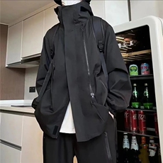 黑色