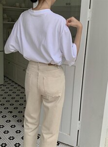 春季新品·韩版直筒牛仔裤图片