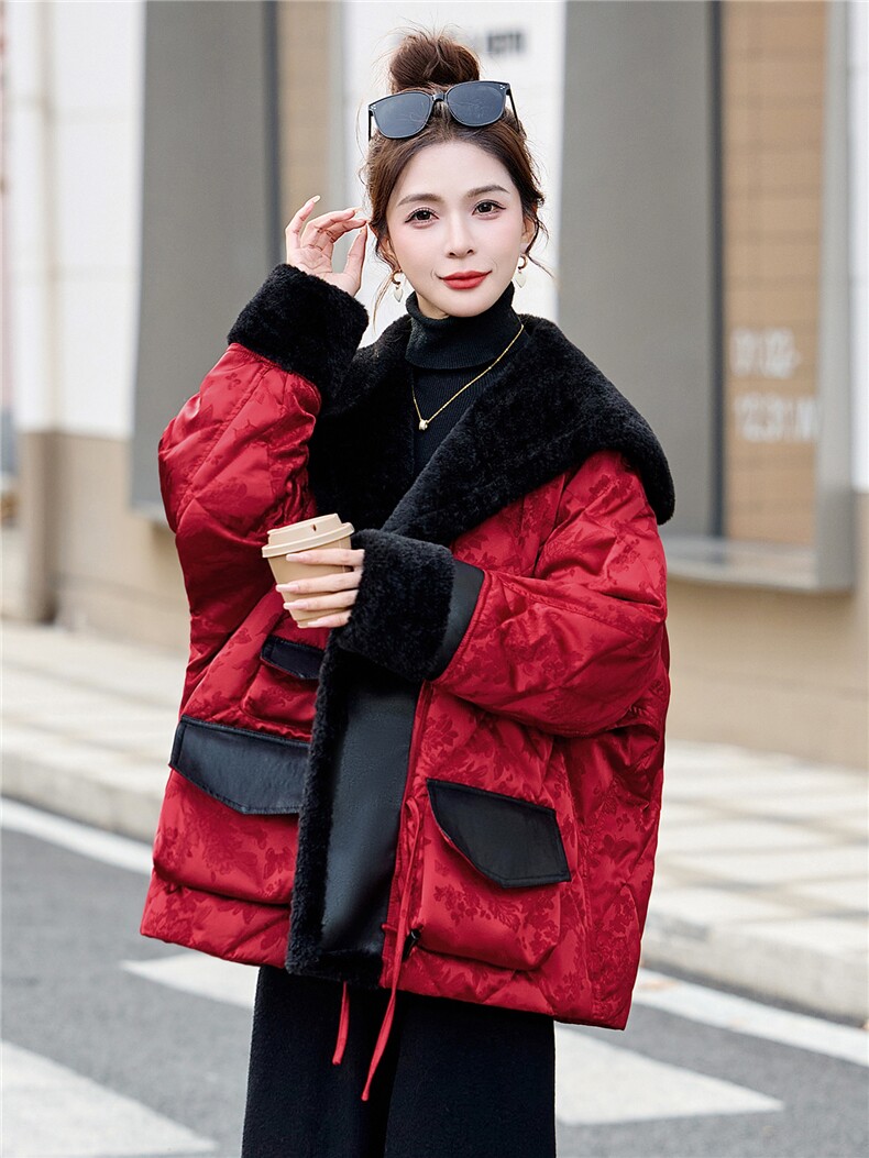 现货，现货，2025冬装新款皮毛一体拼接时尚潮流保暖羽绒服,女装羽绒服,伊仟回