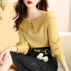 时尚女2024夏季新款韩版高级感气质一字肩短袖上衣短裤，女装衬衫，时尚俏佳人