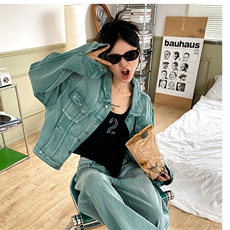 绿色