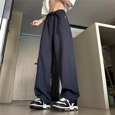 藏青色