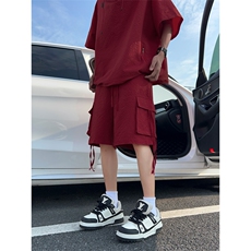 酒红色